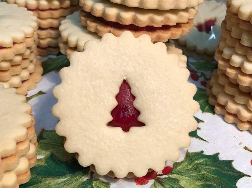 Raspberry-Filled Sandwich Cookies