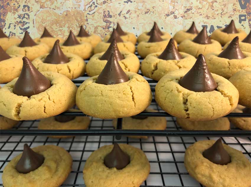 Peanut Blossom Cookies