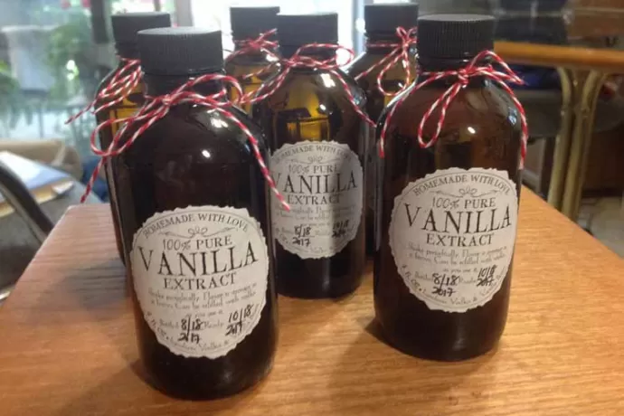 Homemade Vanilla Extract