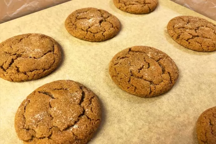 Soft Molasses Cookies