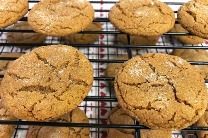 Soft Molasses Cookies