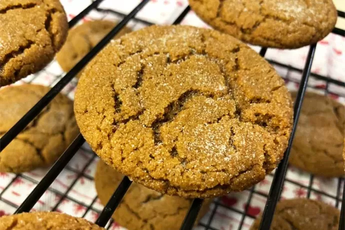 Soft Molasses Cookies